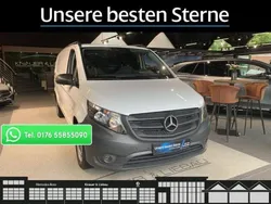 Arktikweiß Gebraucht 2023 Mercedes Vito Van / Kleinbus | 35.557 € (Etwas zu teuer)