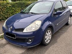 Blau Gebraucht 2006 Renault Clio II Dynamique Limousine | 900 € (Superpreis)
