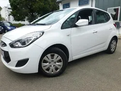 Weiß Gebraucht 2013 Hyundai ix20 Edition Van / Kleinbus | 5.390 € (Fairer Preis)