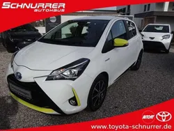 Super white 2 Gebraucht 2018 Toyota Yaris Hybrid Team Kleinwagen | 15.490 € (Etwas zu teuer)