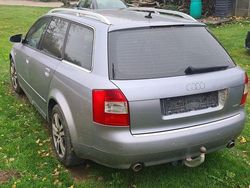 Silber Gebraucht 2003 Audi A4 Ambiente Kombi | 2.800 € (Superpreis)