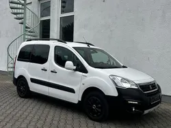 Weiß Gebraucht 2016 Peugeot Partner Tepee Outdoor Van / Kleinbus | 4.800 € (Superpreis)