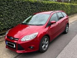 Rot Gebraucht 2014 Ford Focus SYNC Edition Kombi | 5.200 € (Guter Preis)