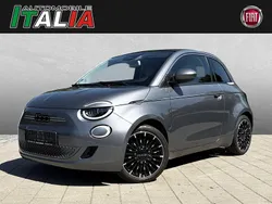 Grau (mineral grau) Gebraucht 2022 Fiat 500e La Prima Cabrio | 23.490 € (Fairer Preis)