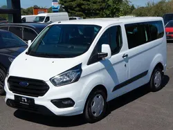 Weiß Gebraucht 2018 Ford Transit Custom Trend Van / Kleinbus | 19.888 € (Teuer)