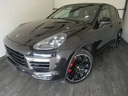 Tiefschwarzmetallic Gebraucht 2015 Porsche Cayenne Turbo SUV | 34.450 € (Superpreis)