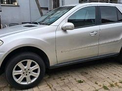 Silber Gebraucht 2005 Mercedes ML350 SUV | 4.299 €