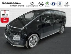 Schwarz Neu 2025 Hyundai Staria Prime Van | 49.924 €