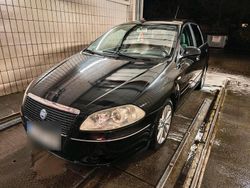 Schwarz Gebraucht 2006 Fiat Croma Kombi | 999 € (Guter Preis)