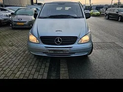 Silber Gebraucht 2004 Mercedes Vito Van / Kleinbus | 3.300 €