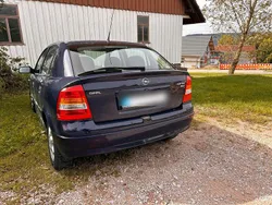 Blau Gebraucht 2001 Opel Astra Kleinwagen | 3.200 € (Teuer)