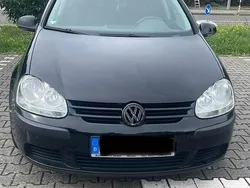 Schwarz Gebraucht 2005 VW Golf V Limousine | 2.150 € (Fairer Preis)
