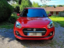 Rot Gebraucht 2022 Suzuki Swift Comfort Kleinwagen | 16.500 € (Fairer Preis)