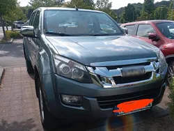 Grau Gebraucht 2013 Isuzu Pick up Abholung | 13.500 €