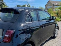 Schwarz Gebraucht 2022 Fiat 500e Action Kleinwagen | 12.900 € (Guter Preis)