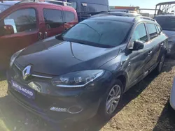 Grau Gebraucht 2014 Renault Mégane III LIMITED Limousine | 7.990 € (Etwas zu teuer)