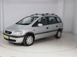 Grau Gebraucht 2001 Opel Zafira Van / Kleinbus | 790 € (Superpreis)