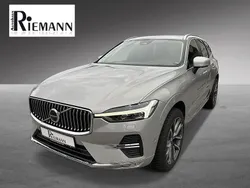 Silber Gebraucht 2024 Volvo XC60 Plus SUV | 43.600 € (Guter Preis)