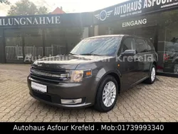Grau Gebraucht 2019 Ford Flex SUV | 28.490 €