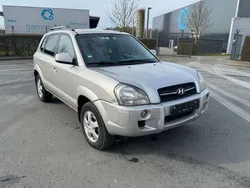 Warm silver Gebraucht 2006 Hyundai Tucson SUV | 3.399 € (Fairer Preis)
