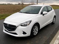 Weiß Gebraucht 2015 Mazda 2 Kleinwagen | 8.699 € (Guter Preis)