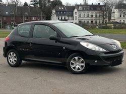 Schwarz Gebraucht 2010 Peugeot 206+ Kleinwagen | 1.900 €