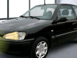 Schwarz Gebraucht 2000 Peugeot 106 Kleinwagen | 1.150 €