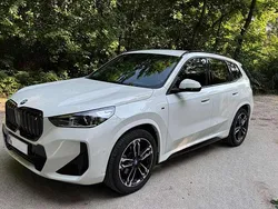 Weiß Gebraucht 2023 BMW iX1 M Sport SUV | 40.300 € (Fairer Preis)