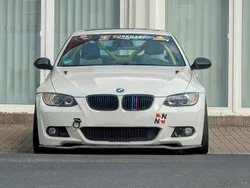 Weiß Gebraucht 2007 BMW 325 M Performance Coupé | 27.950 €