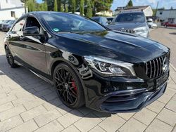 Nachtschwarz Gebraucht 2017 Mercedes CLA45 AMG AMG Limousine | 36.900 €