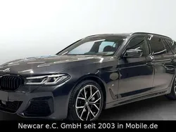 Sophistograu brillanteffekt me Gebraucht 2024 BMW 530 M Sport Kombi | 63.653 €