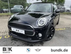 Schwarz metallic midnight black metallic Gebraucht 2019 Mini ONE Kleinwagen | 18.350 € (Etwas zu teuer)