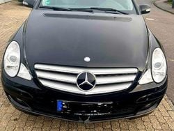 Schwarz Gebraucht 2006 Mercedes R320 Van / Kleinbus | 4.000 € (Guter Preis)