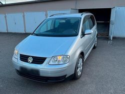 Silber Gebraucht 2006 VW Touran Van / Kleinbus | 3.300 € (Etwas zu teuer)