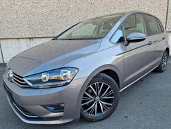 Grau Gebraucht 2016 VW Golf Sportsvan Allstar Van / Kleinbus | 12.650 € (Fairer Preis)