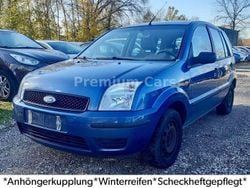 Blau Gebraucht 2005 Ford Fusion Ambiente Kombi | 1.790 € (Fairer Preis)