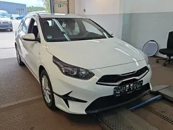 (wd) cararraweiss Gebraucht 2024 Kia Ceed Sportswagon Kombi | 26.900 € (Guter Preis)