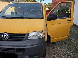 Gelb Gebraucht 2008 VW Caravelle Van / Kleinbus | 3.500 €