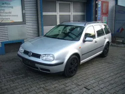 Silber Gebraucht 2006 VW Golf V Basis Kombi | 2.750 € (Teuer)
