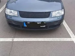 Grau Gebraucht 1999 VW Passat Comfortline Kombi | 1.000 € (Superpreis)