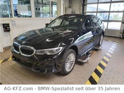 Schwarz Gebraucht 2022 BMW 318 Sport Line Kombi | 17.950 € (Fairer Preis)