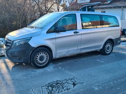 Grau Gebraucht 2017 Mercedes Vito Van | 17.900 € (Guter Preis)