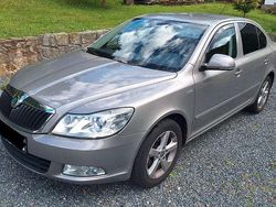 Beige Gebraucht 2011 Skoda Octavia Family Limousine | 4.150 € (Superpreis)