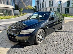 Schwarz Gebraucht 2010 BMW 320 Sport Line Limousine | 7.500 € (Fairer Preis)