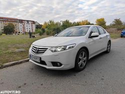 Weiß Gebraucht 2014 Honda Accord Lifestyle Limousine | 7.100 € (Fairer Preis)