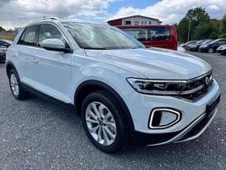 Pure white Neu 2025 VW T-Roc Style SUV | 32.780 € (Superpreis)
