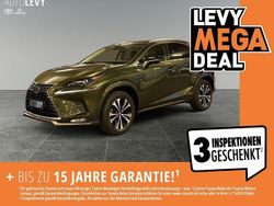 Terrane khaki grün Gebraucht 2021 Lexus NX300h SUV | 28.890 € (Fairer Preis)
