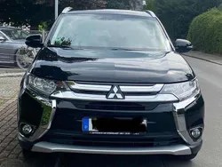 Schwarz Gebraucht 2018 Mitsubishi Outlander Edition SUV | 17.900 € (Guter Preis)