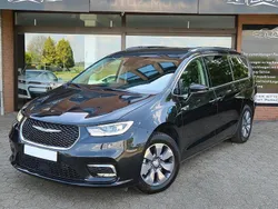 Schwarz Gebraucht 2021 Chrysler Pacifica SUV | 32.450 €