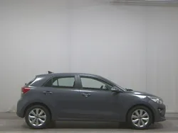 Grau Gebraucht 2021 Kia Rio Vision Limousine | 11.380 € (Guter Preis)